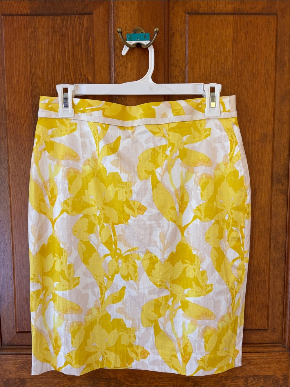 Banana Republic Yellow Floral Pencil Skirt, 4P, fully lined